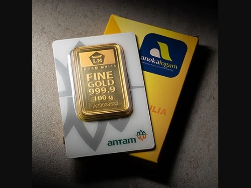 Update Harga Emas: Antam Anjlok Akhir Pekan Ini, Cek di Sini!