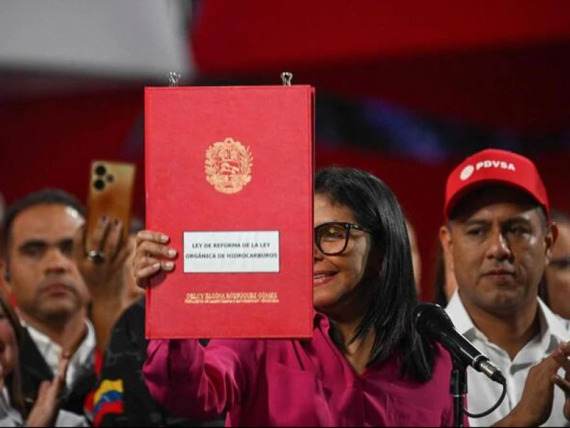 Demi Kendali Minyak Global, AS Cabut Sebagian Sanksi terhadap Venezuela