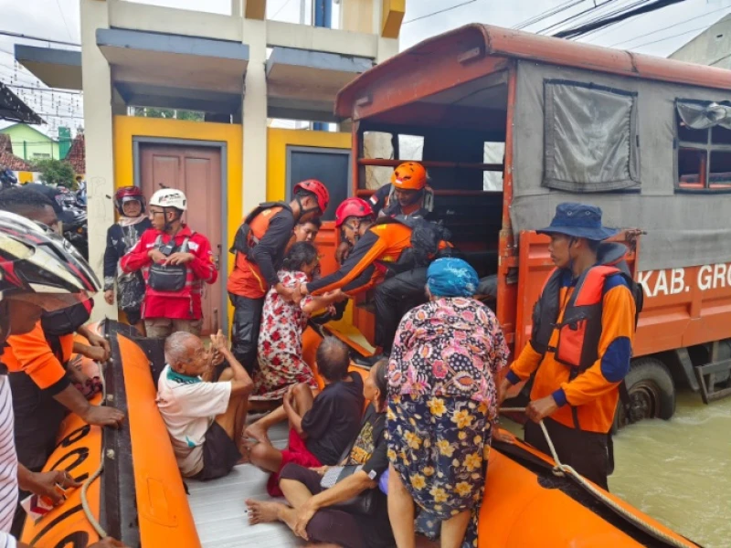 Update Banjir di Grobogan: Hampir 10 Ribu KK di 45 Desa Terdampak, Tanggul Jebol dan Sawah Terendam