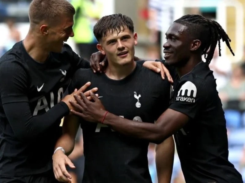 Link Live Streaming Tottenham Vs Manchester United Malam Ini