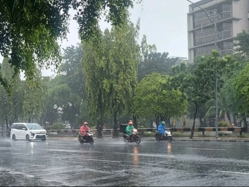 Cuaca Hari Ini: Jabodetabek Masih Diguyur Hujan