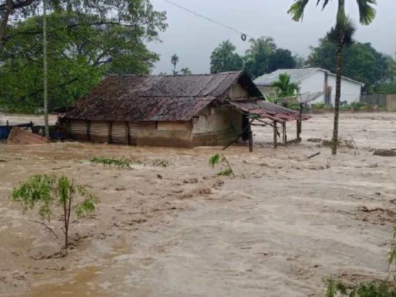 Sebanyak 8.440 Warga Nagan Raya Mengungsi akibat Banjir Bandang