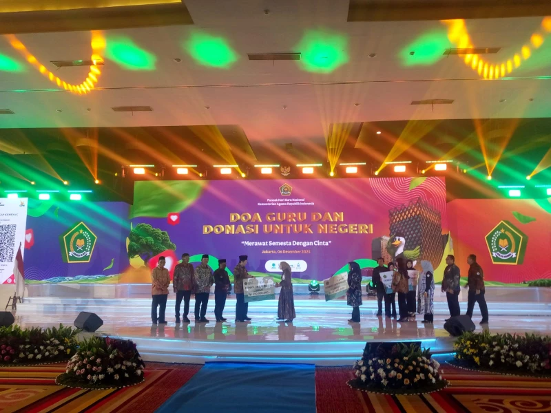 Doa Guru dan Donasi Tutup Peringatan HGN 2025 Kemenag, Bantuan Bencana Sumatera Terkumpul Rp150 Miliar