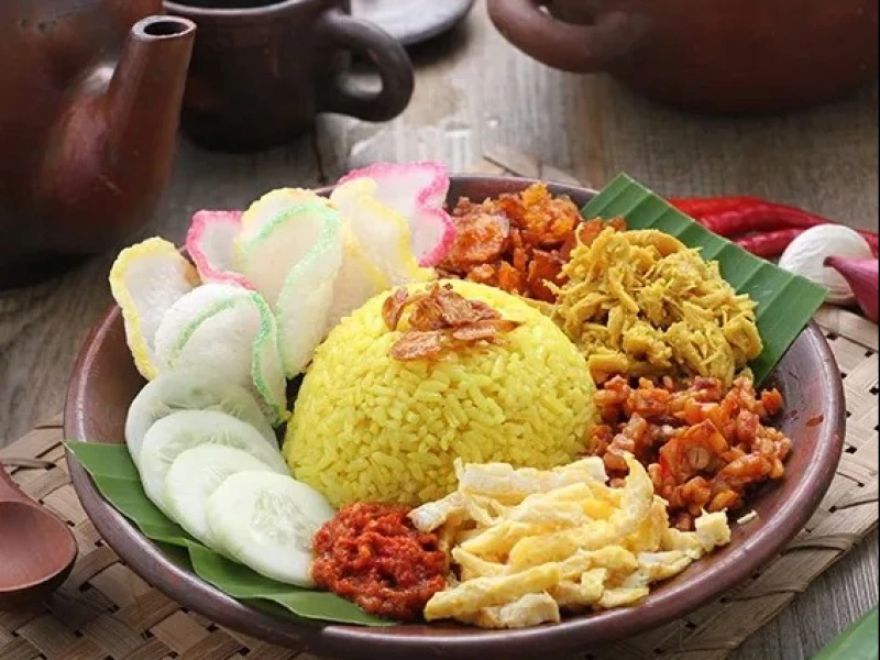 Cara Bikin Nasi Kuning yang Lezat, Sehat, dan Halal