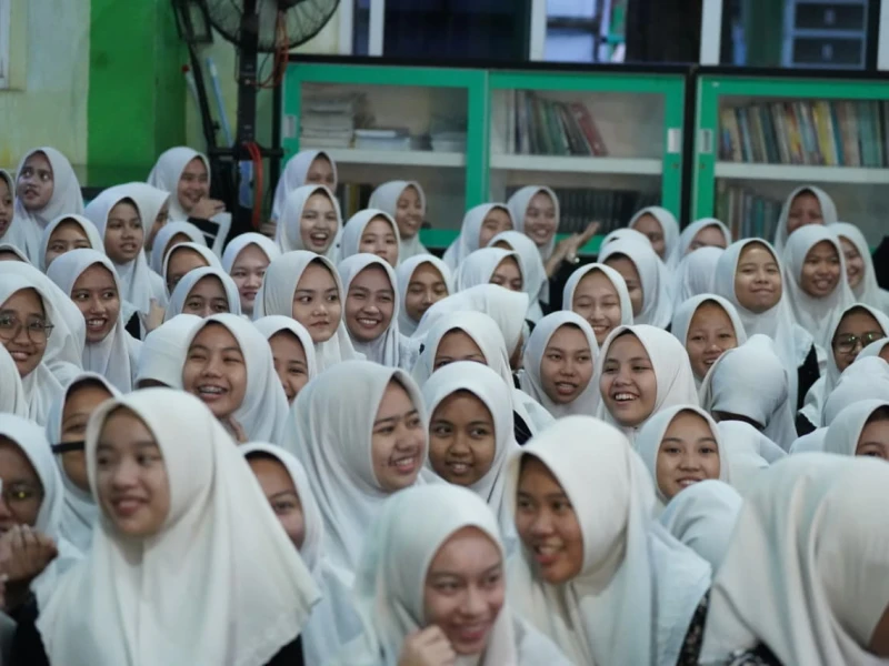 H-2 Lebaran, Kemenag Salurkan Dana BOS Rp111,9 Miliar untuk 2.724 Satuan Pendidikan Pesantren