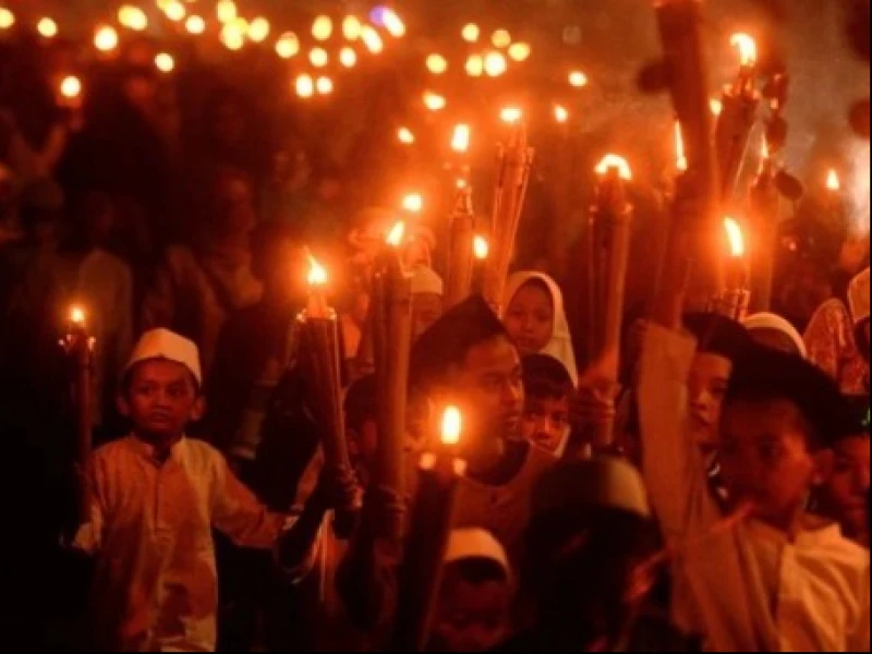 Bacaan Takbir yang Biasa Dikumandangkan Umat Islam saat Idulfitri