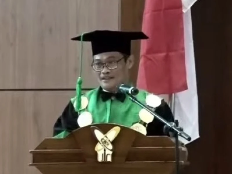 Rektor UIN Banten Prof Ishom Minta Alumni Tak Minder Hadapi Dunia Kerja