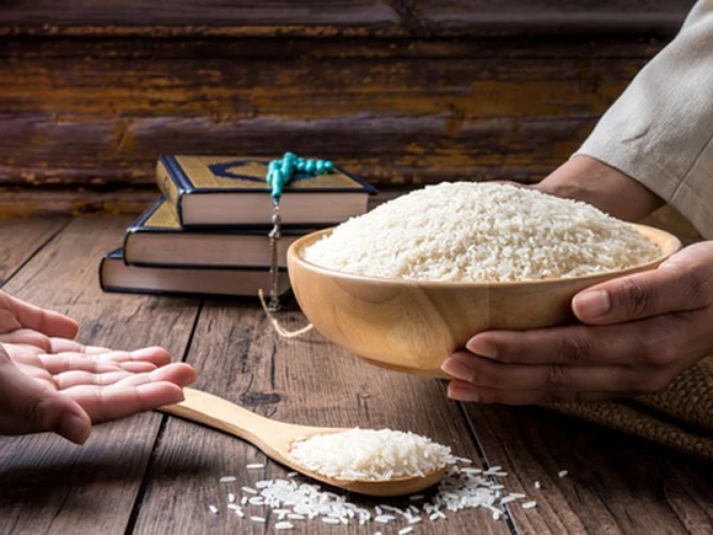 Bacaan Niat Zakat Fitrah untuk Diri Sendiri, Anak-Istri dan Orang Lain